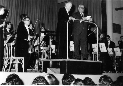 At the concert in the Théâtre Communal in Louvain, Luxembourg on December 11th, 1961, Dr. Hanson