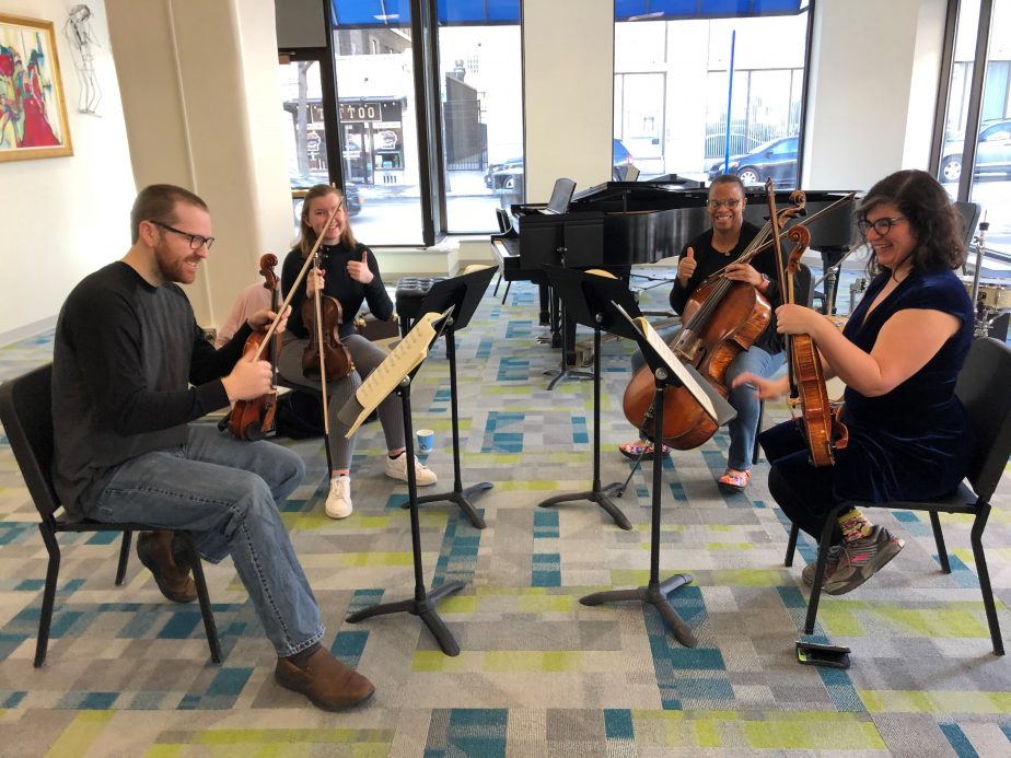 Chamber music group gives two thumbs up